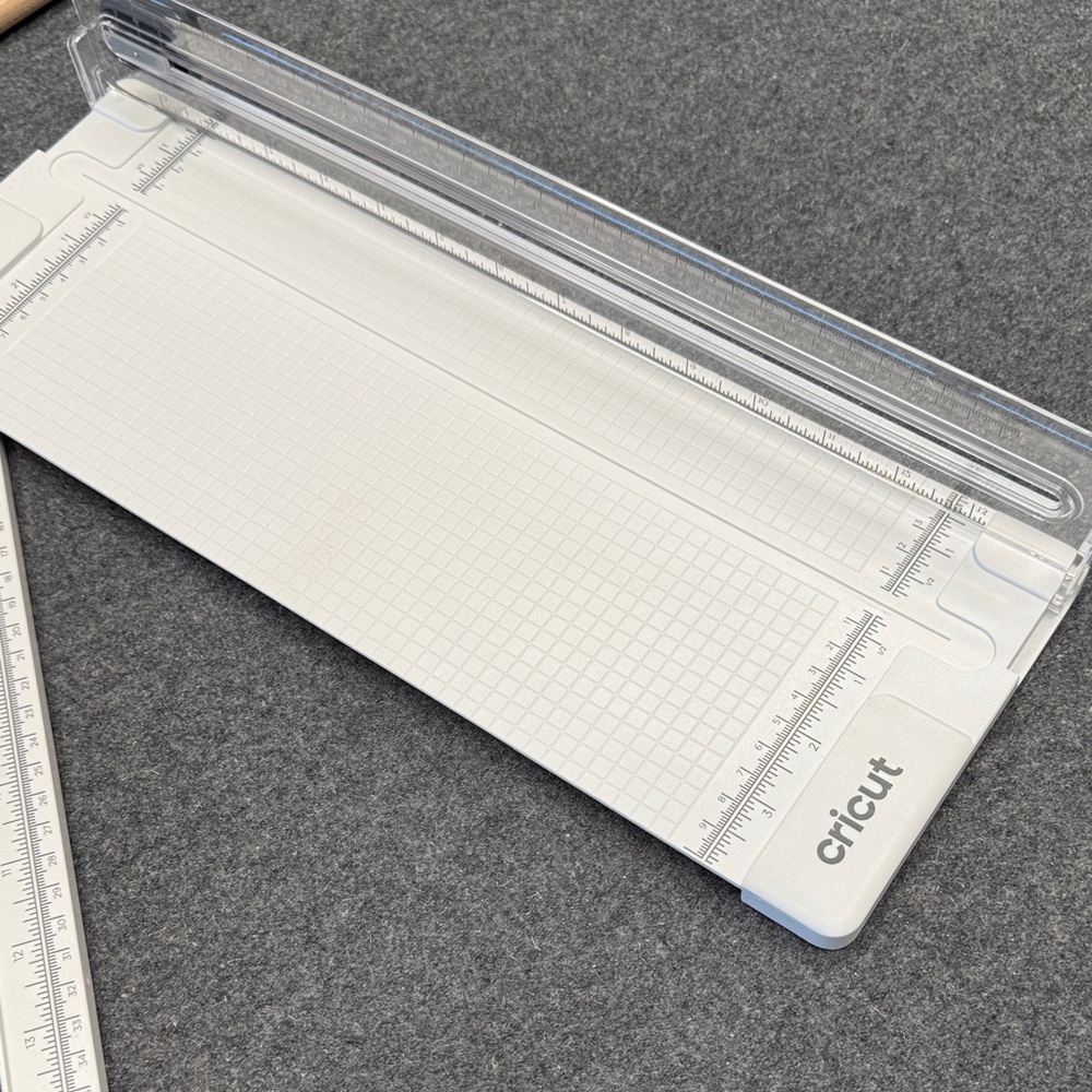 Cricut White and Gray Craft Trimmer - Picture 3 of 4